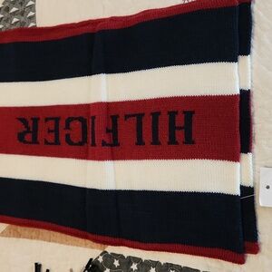 Tommy Hilfiger men's scarf, new with tags